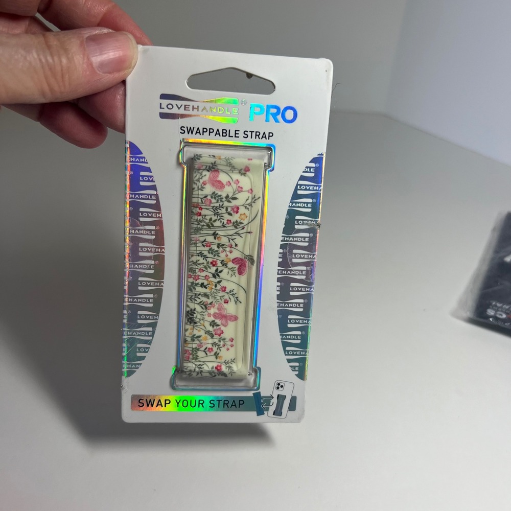 LoveHandle PRO Swappable Strap Wild Flowers Butterfly Phone Grip S-1210-00